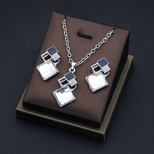 Crystal Pendants Choker Necklace Set